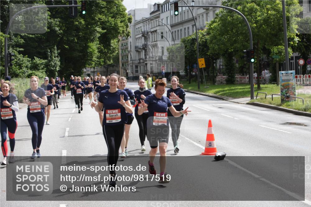 14.06.2026 - REWE Women's Run Jannik Wohlers http://msf.ph/oto/9817519 14.06.2026 10:56:51 Laufen 5721, 517, 1 meine-sportfotos.de