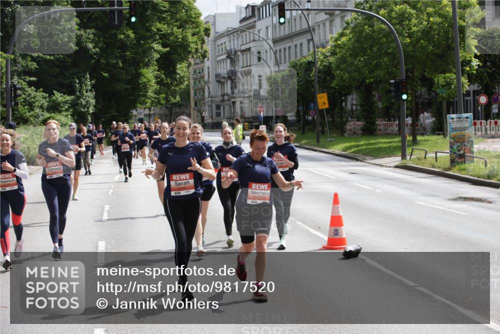 14.06.2026 - REWE Women's Run Jannik Wohlers http://msf.ph/oto/9817520 14.06.2026 10:56:51 Laufen 5720, 5721, 57, 1 meine-sportfotos.de