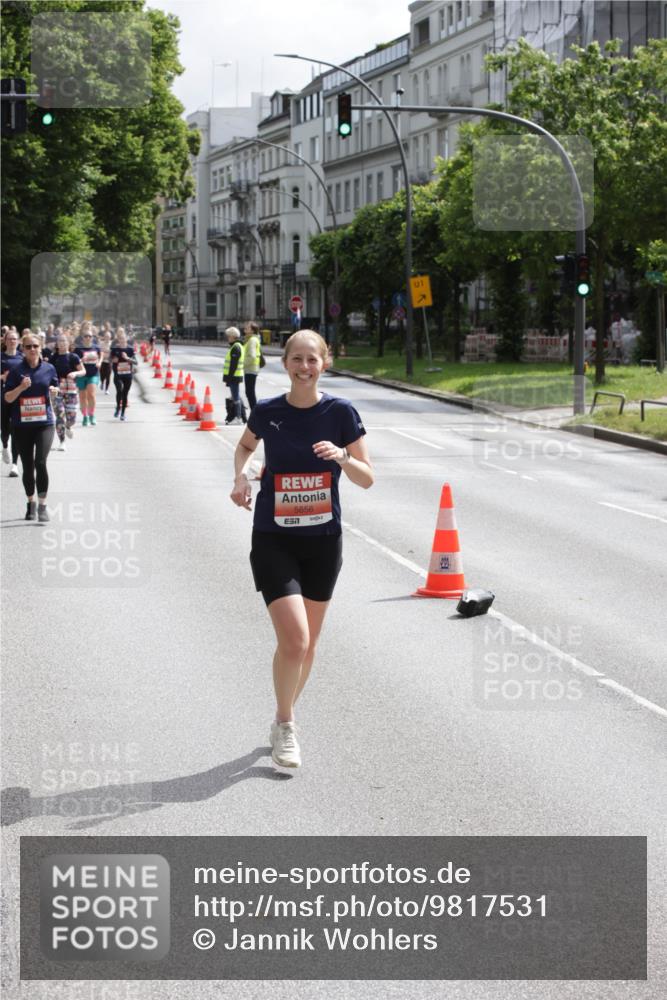 14.06.2026 - REWE Women's Run Jannik Wohlers http://msf.ph/oto/9817531 14.06.2026 10:56:55 Laufen 5656, 1 meine-sportfotos.de