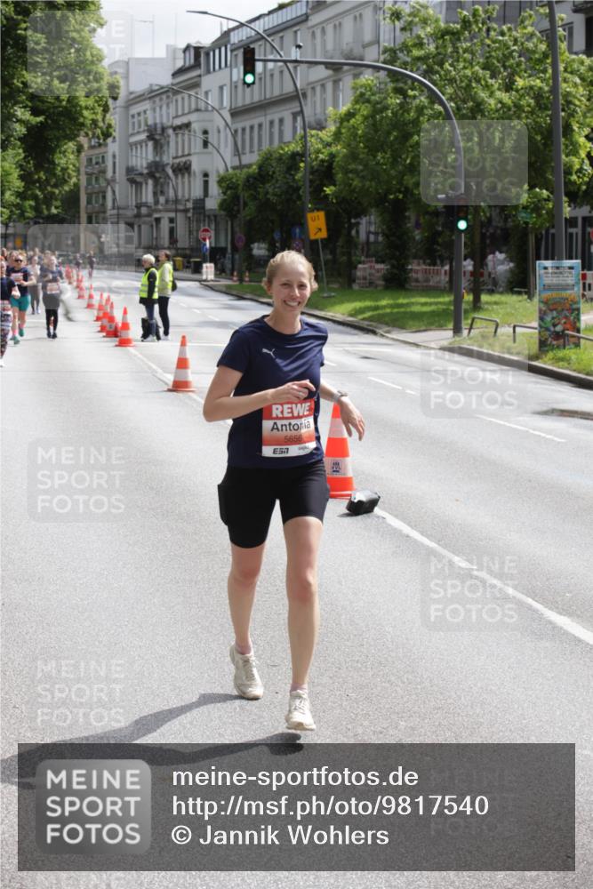 14.06.2026 - REWE Women's Run Jannik Wohlers http://msf.ph/oto/9817540 14.06.2026 10:56:55 Laufen 7, 5656, 01 meine-sportfotos.de