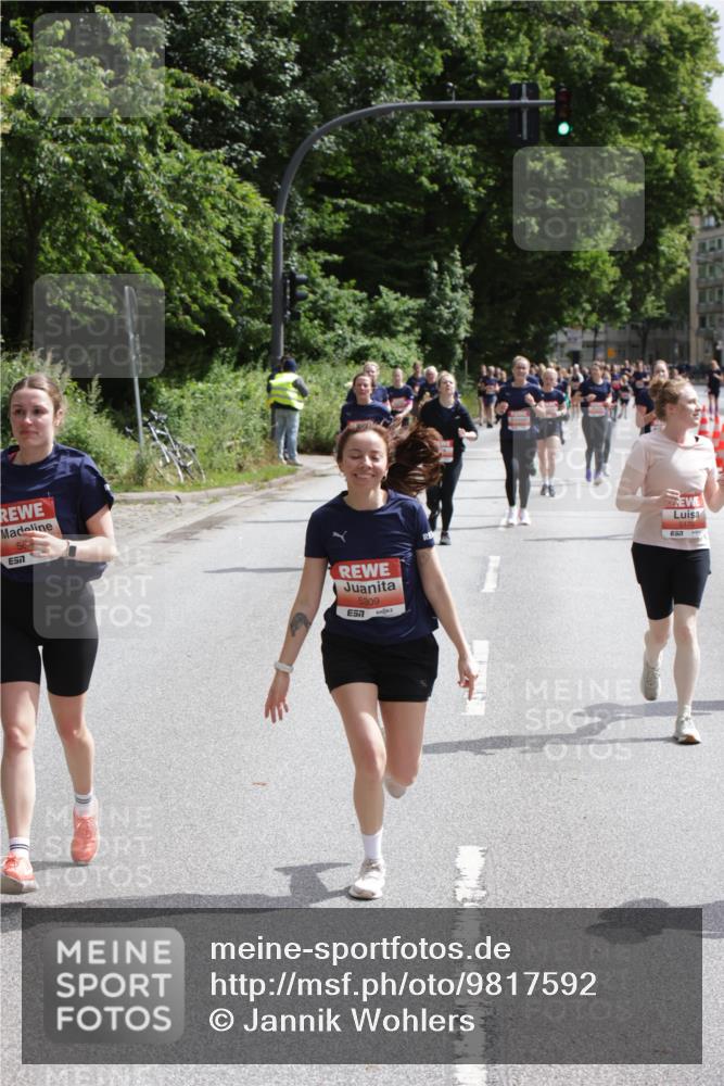 14.06.2026 - REWE Women's Run Jannik Wohlers http://msf.ph/oto/9817592 14.06.2026 10:57:09 Laufen 50, 7, 5309, 5170 meine-sportfotos.de