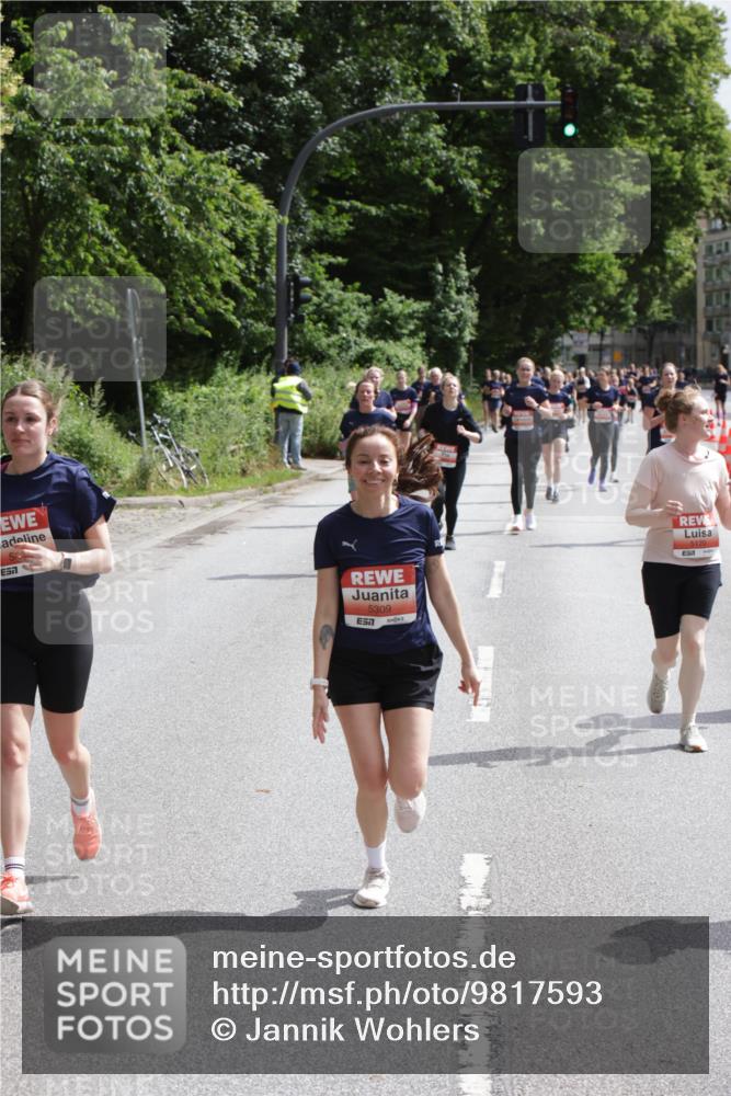 14.06.2026 - REWE Women's Run Jannik Wohlers http://msf.ph/oto/9817593 14.06.2026 10:57:09 Laufen 5309, 7, 5170 meine-sportfotos.de