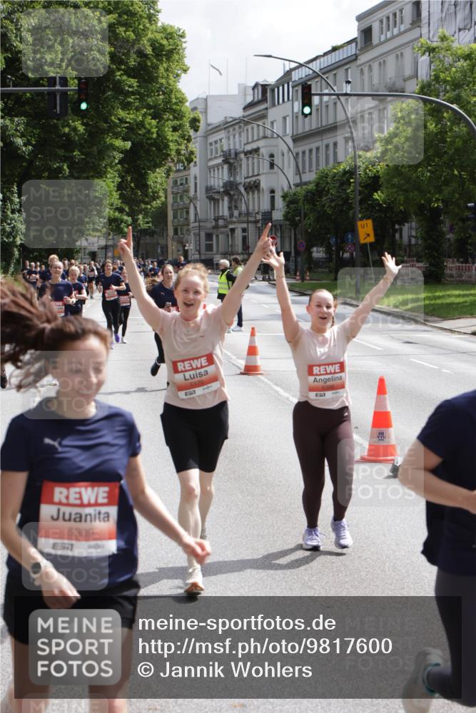 14.06.2026 - REWE Women's Run Jannik Wohlers http://msf.ph/oto/9817600 14.06.2026 10:57:10 Laufen 5309, 57, 5170, 57, 5398, 1 meine-sportfotos.de