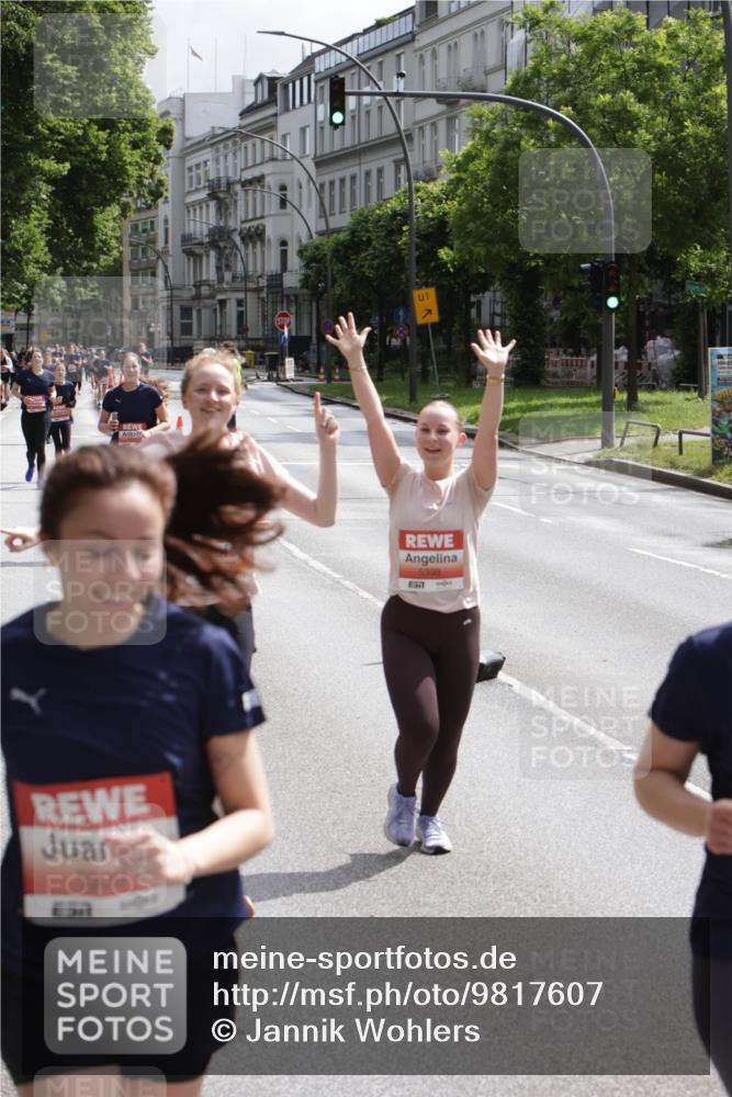 14.06.2026 - REWE Women's Run Jannik Wohlers http://msf.ph/oto/9817607 14.06.2026 10:57:10 Laufen 5309, 57, 1, 5398 meine-sportfotos.de