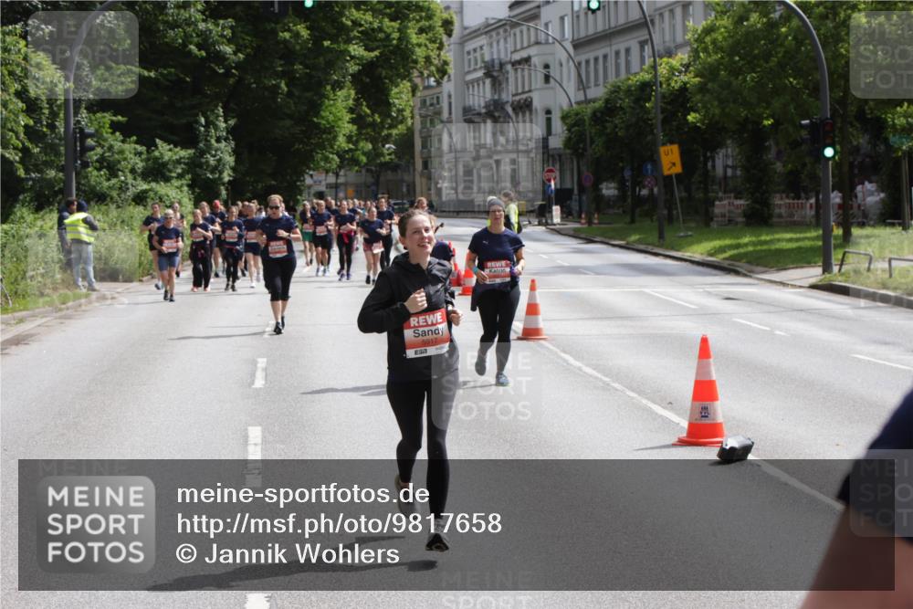 14.06.2026 - REWE Women's Run Jannik Wohlers http://msf.ph/oto/9817658 14.06.2026 10:57:19 Laufen 5917, 1 meine-sportfotos.de