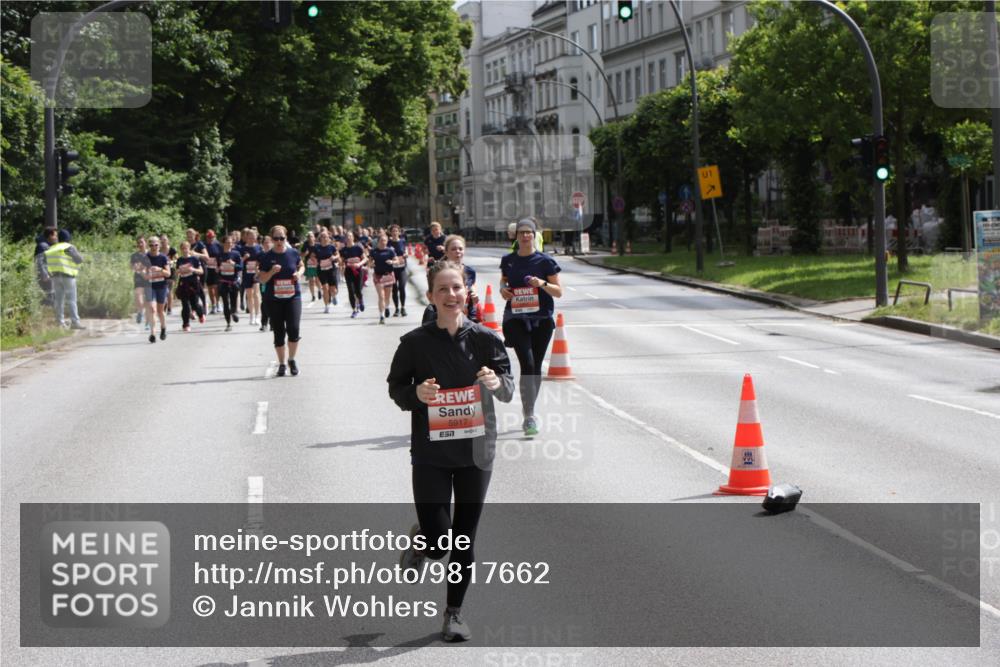 14.06.2026 - REWE Women's Run Jannik Wohlers http://msf.ph/oto/9817662 14.06.2026 10:57:19 Laufen 5917, 57, 1 meine-sportfotos.de