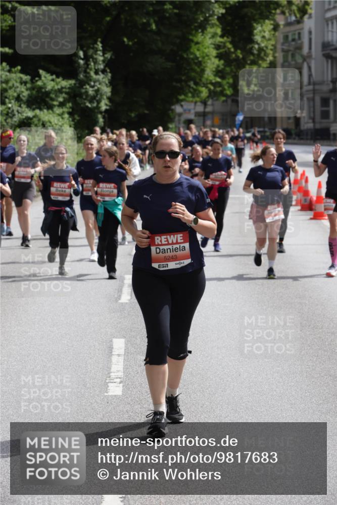 14.06.2026 - REWE Women's Run Jannik Wohlers http://msf.ph/oto/9817683 14.06.2026 10:57:25 Laufen 5243 meine-sportfotos.de