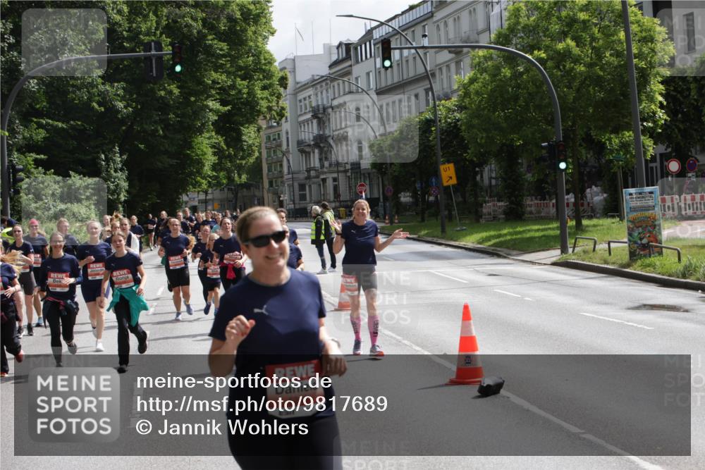 14.06.2026 - REWE Women's Run Jannik Wohlers http://msf.ph/oto/9817689 14.06.2026 10:57:27 Laufen 5243, 1, 1, 7, 4, 0440, 4 meine-sportfotos.de