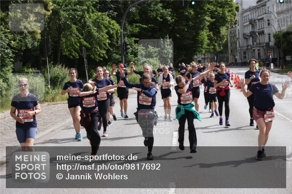 14.06.2026 - REWE Women's Run Jannik Wohlers http://msf.ph/oto/9817692 14.06.2026 10:57:28 Laufen 5310 meine-sportfotos.de