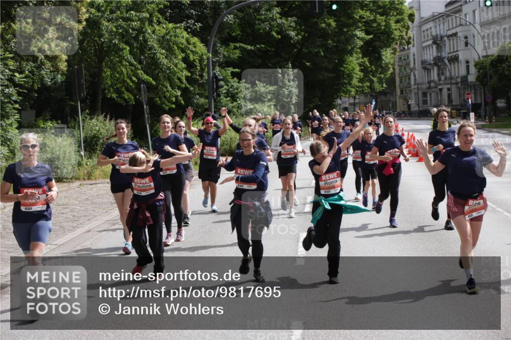 14.06.2026 - REWE Women's Run Jannik Wohlers http://msf.ph/oto/9817695 14.06.2026 10:57:28 Laufen 5449, 5310 meine-sportfotos.de