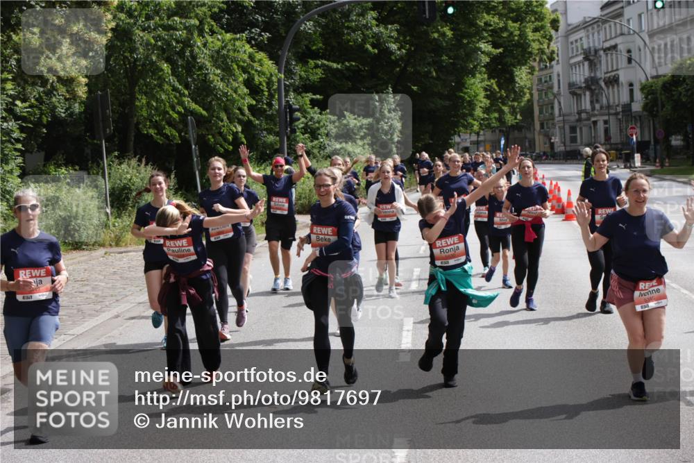 14.06.2026 - REWE Women's Run Jannik Wohlers http://msf.ph/oto/9817697 14.06.2026 10:57:29 Laufen 57, 5310, 651 meine-sportfotos.de