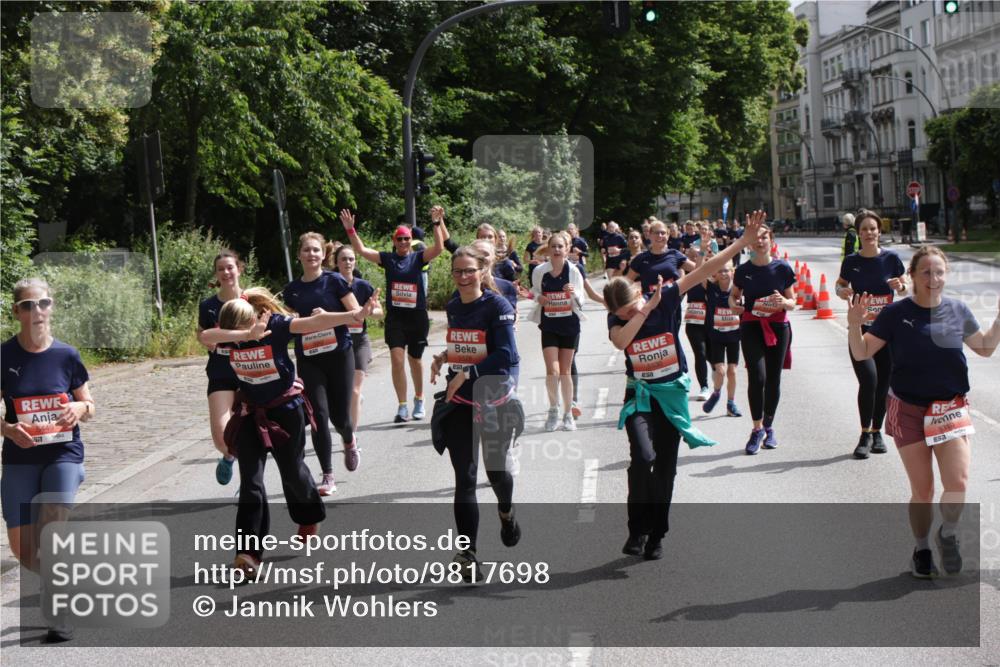 14.06.2026 - REWE Women's Run Jannik Wohlers http://msf.ph/oto/9817698 14.06.2026 10:57:29 Laufen 5449, 57, 5310 meine-sportfotos.de