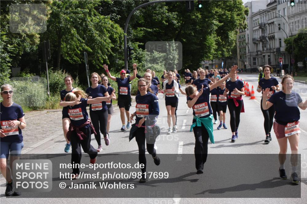 14.06.2026 - REWE Women's Run Jannik Wohlers http://msf.ph/oto/9817699 14.06.2026 10:57:29 Laufen 5449, 7, 5310 meine-sportfotos.de