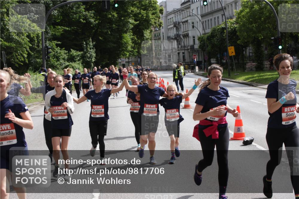 14.06.2026 - REWE Women's Run Jannik Wohlers http://msf.ph/oto/9817706 14.06.2026 10:57:31 Laufen 5610, 5885, 7, 5077, 133, 1, 5802, 7 meine-sportfotos.de