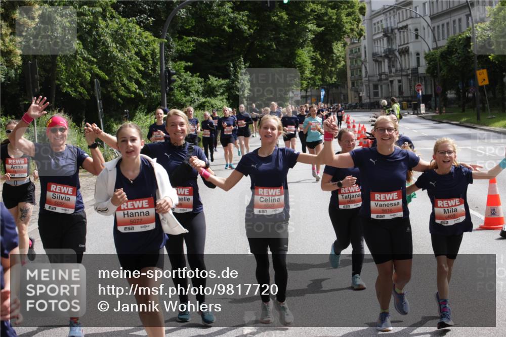 14.06.2026 - REWE Women's Run Jannik Wohlers http://msf.ph/oto/9817720 14.06.2026 10:57:32 Laufen 5161, 5027, 7, 5077, 5607, 7, 5685, 5610, 7, 1, 5609 meine-sportfotos.de