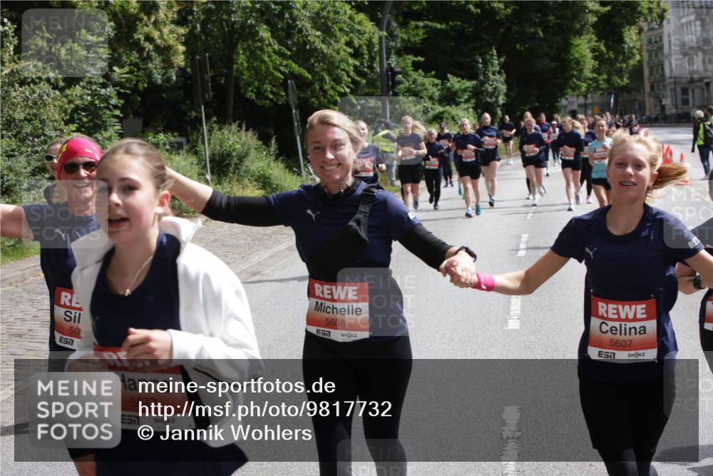 14.06.2026 - REWE Women's Run Jannik Wohlers http://msf.ph/oto/9817732 14.06.2026 10:57:33 Laufen 50, 5077, 5608, 657, 5607, 7 meine-sportfotos.de