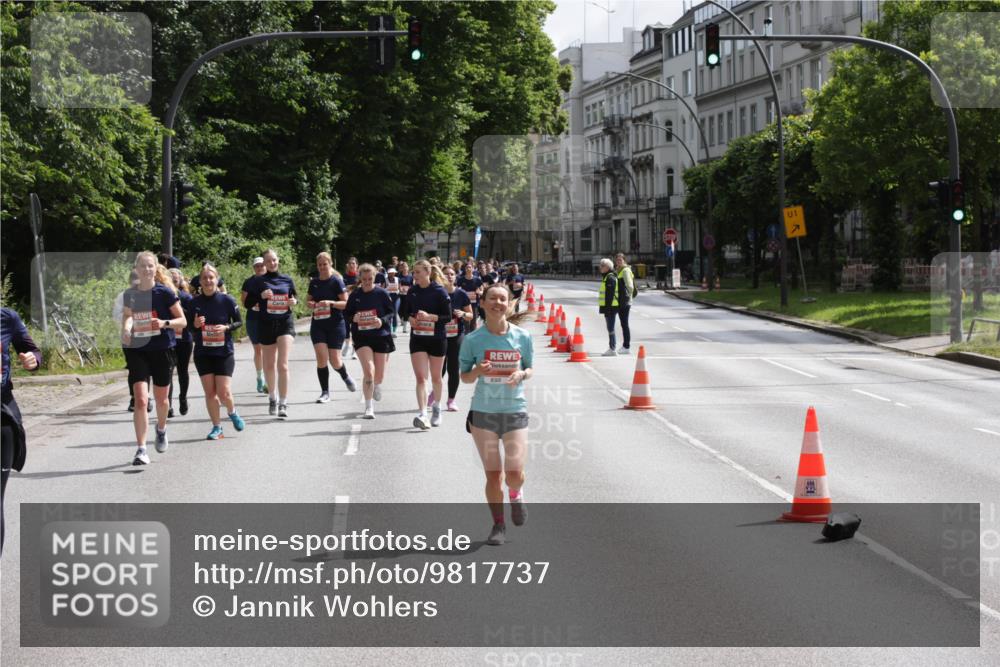 14.06.2026 - REWE Women's Run Jannik Wohlers http://msf.ph/oto/9817737 14.06.2026 10:57:36 Laufen 1 meine-sportfotos.de