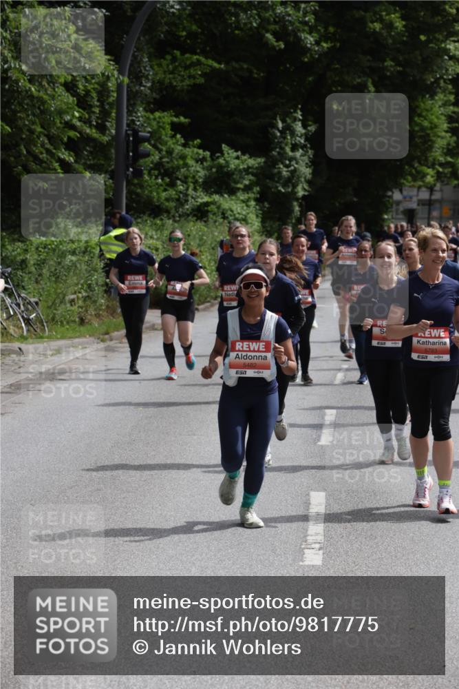 14.06.2026 - REWE Women's Run Jannik Wohlers http://msf.ph/oto/9817775 14.06.2026 10:57:47 Laufen 5482, 5783 meine-sportfotos.de