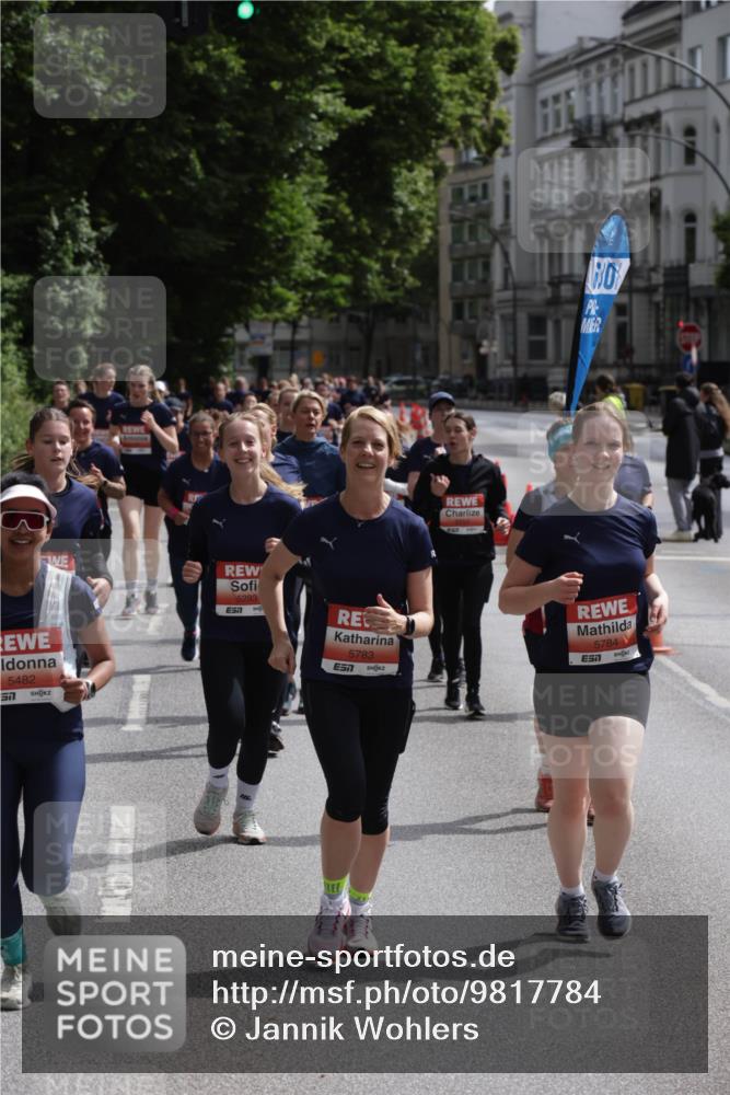 14.06.2026 - REWE Women's Run Jannik Wohlers http://msf.ph/oto/9817784 14.06.2026 10:57:49 Laufen 57, 5293, 5783, 7, 5784, 7, 5482 meine-sportfotos.de