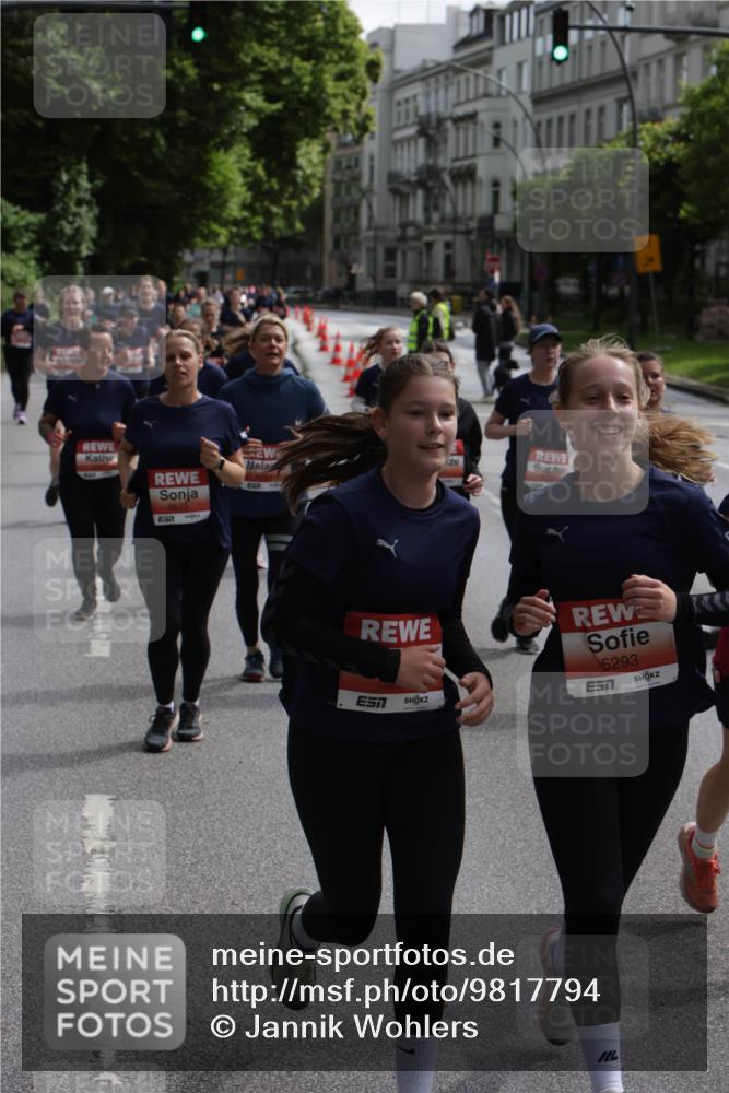 14.06.2026 - REWE Women's Run Jannik Wohlers http://msf.ph/oto/9817794 14.06.2026 10:57:52 Laufen 5623, 5293, 777 meine-sportfotos.de