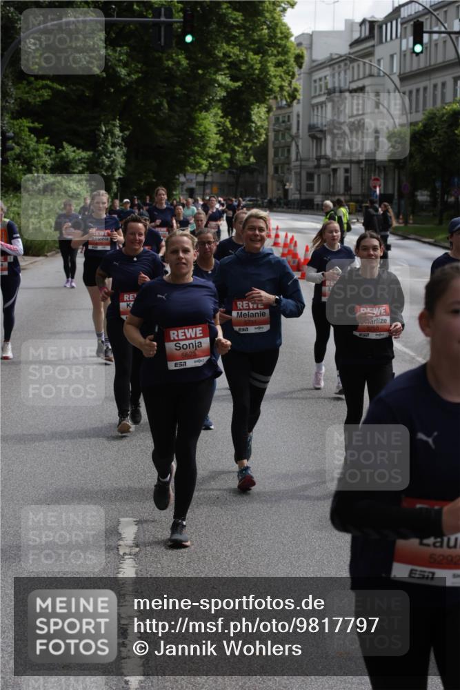 14.06.2026 - REWE Women's Run Jannik Wohlers http://msf.ph/oto/9817797 14.06.2026 10:57:52 Laufen 5623, 57, 5751, 651, 5750, 5292, 7 meine-sportfotos.de