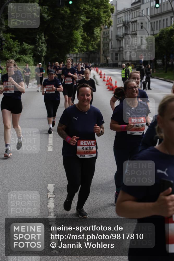14.06.2026 - REWE Women's Run Jannik Wohlers http://msf.ph/oto/9817810 14.06.2026 10:57:54 Laufen 5331, 5795 meine-sportfotos.de