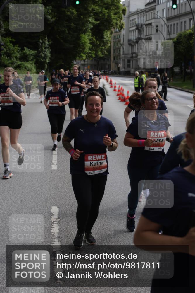 14.06.2026 - REWE Women's Run Jannik Wohlers http://msf.ph/oto/9817811 14.06.2026 10:57:54 Laufen 5331, 5795 meine-sportfotos.de