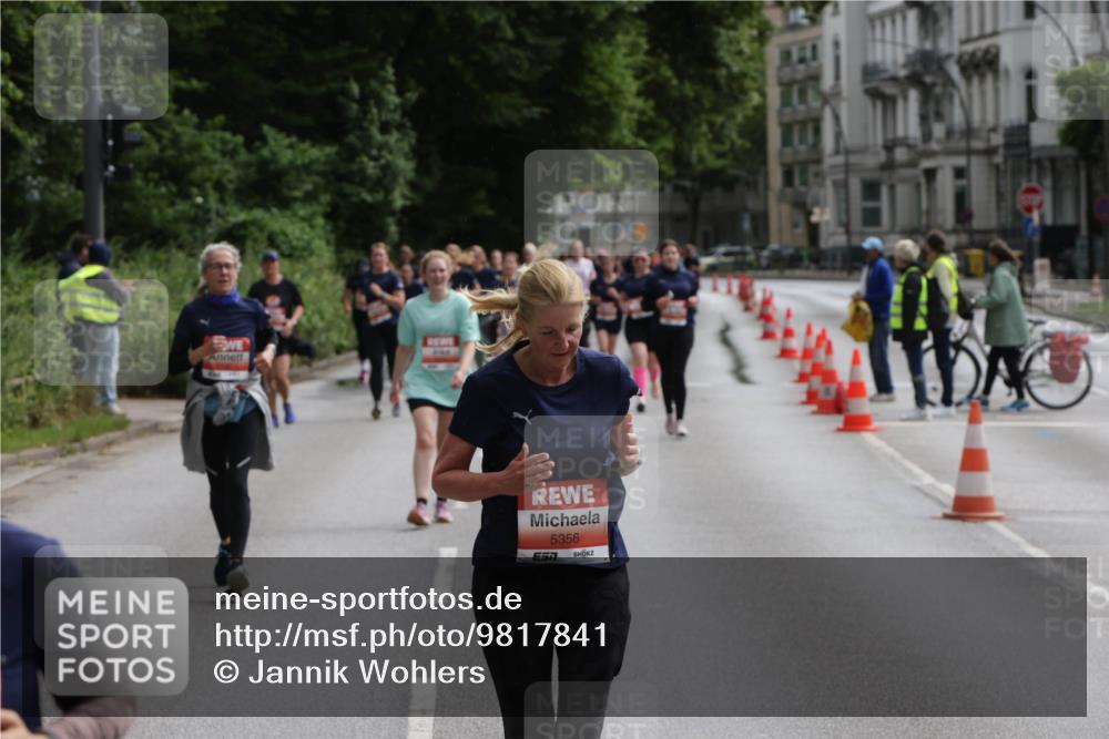 14.06.2026 - REWE Women's Run Jannik Wohlers http://msf.ph/oto/9817841 14.06.2026 10:58:05 Laufen 5356 meine-sportfotos.de