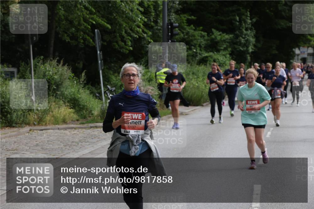 14.06.2026 - REWE Women's Run Jannik Wohlers http://msf.ph/oto/9817858 14.06.2026 10:58:08 Laufen 5137 meine-sportfotos.de
