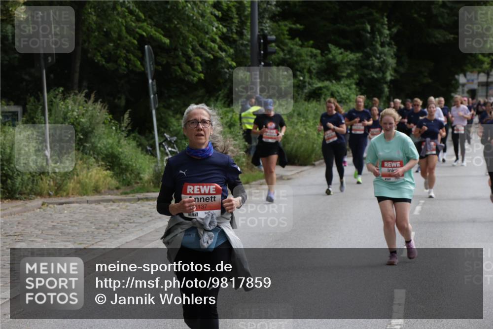 14.06.2026 - REWE Women's Run Jannik Wohlers http://msf.ph/oto/9817859 14.06.2026 10:58:08 Laufen 5137 meine-sportfotos.de