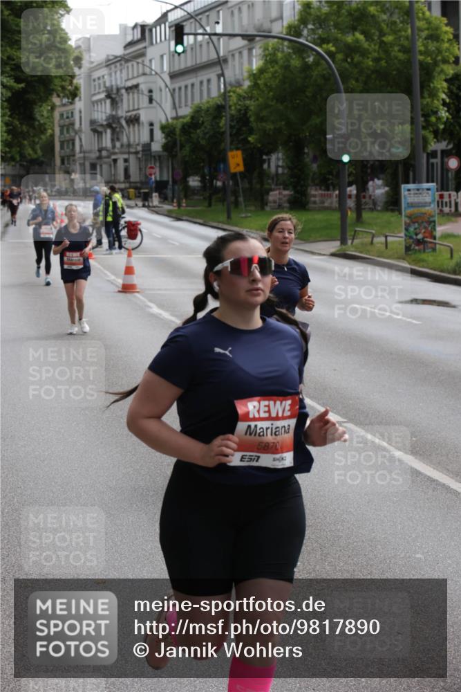14.06.2026 - REWE Women's Run Jannik Wohlers http://msf.ph/oto/9817890 14.06.2026 10:58:16 Laufen 51, 7, 5870 meine-sportfotos.de