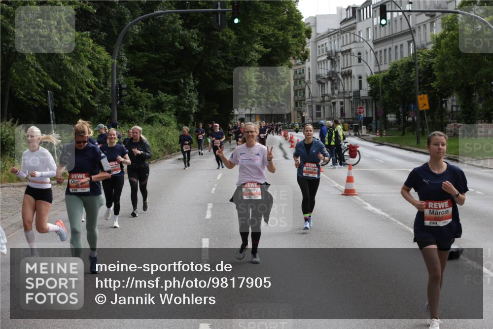 14.06.2026 - REWE Women's Run Jannik Wohlers http://msf.ph/oto/9817905 14.06.2026 10:58:19 Laufen 1 meine-sportfotos.de