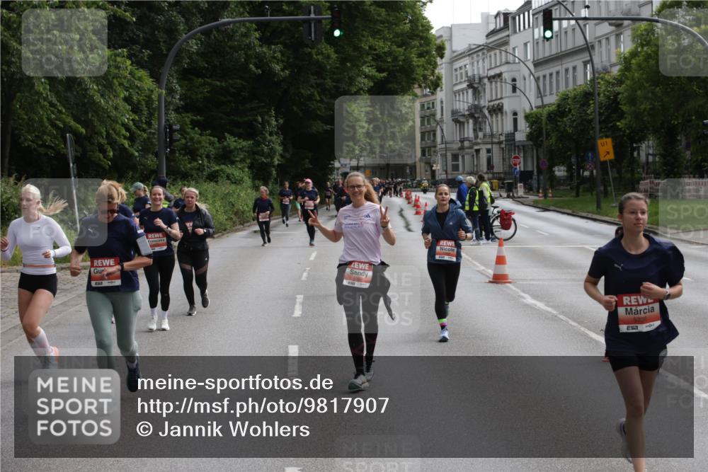 14.06.2026 - REWE Women's Run Jannik Wohlers http://msf.ph/oto/9817907 14.06.2026 10:58:19 Laufen 57, 1, 5736 meine-sportfotos.de
