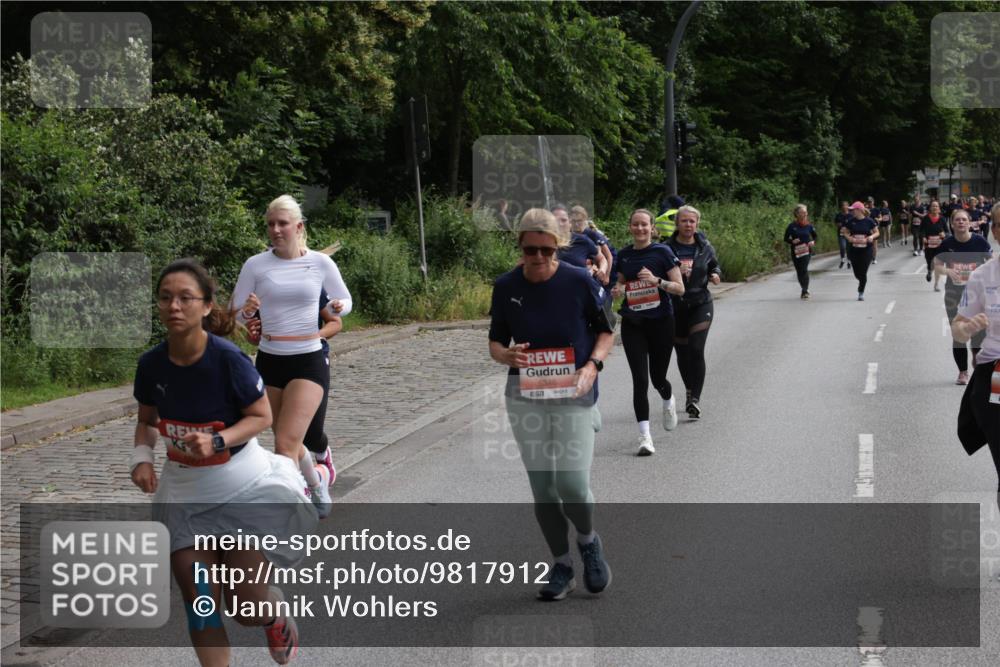 14.06.2026 - REWE Women's Run Jannik Wohlers http://msf.ph/oto/9817912 14.06.2026 10:58:20 Laufen 5346 meine-sportfotos.de