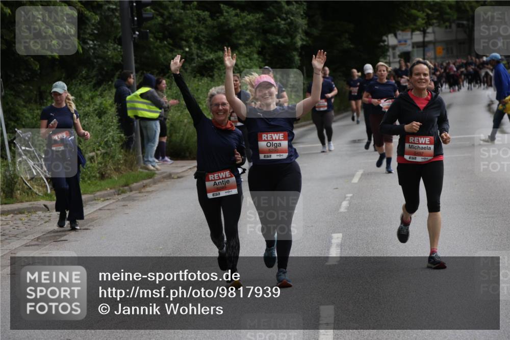 14.06.2026 - REWE Women's Run Jannik Wohlers http://msf.ph/oto/9817939 14.06.2026 10:58:26 Laufen 5289, 57, 7, 5290, 5457, 7 meine-sportfotos.de