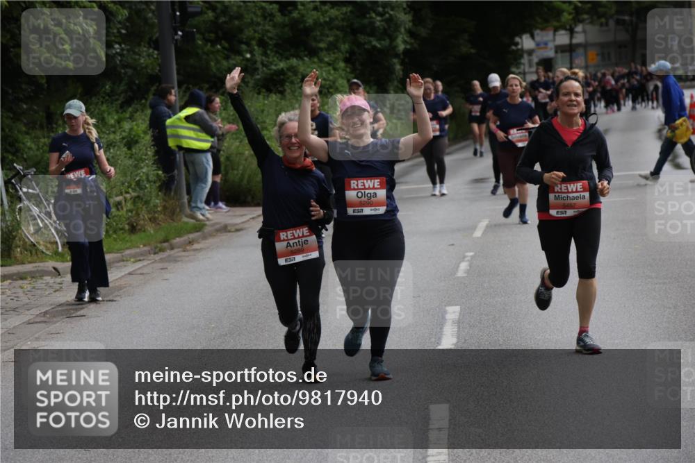 14.06.2026 - REWE Women's Run Jannik Wohlers http://msf.ph/oto/9817940 14.06.2026 10:58:27 Laufen 65, 5289, 57, 5290, 5457 meine-sportfotos.de