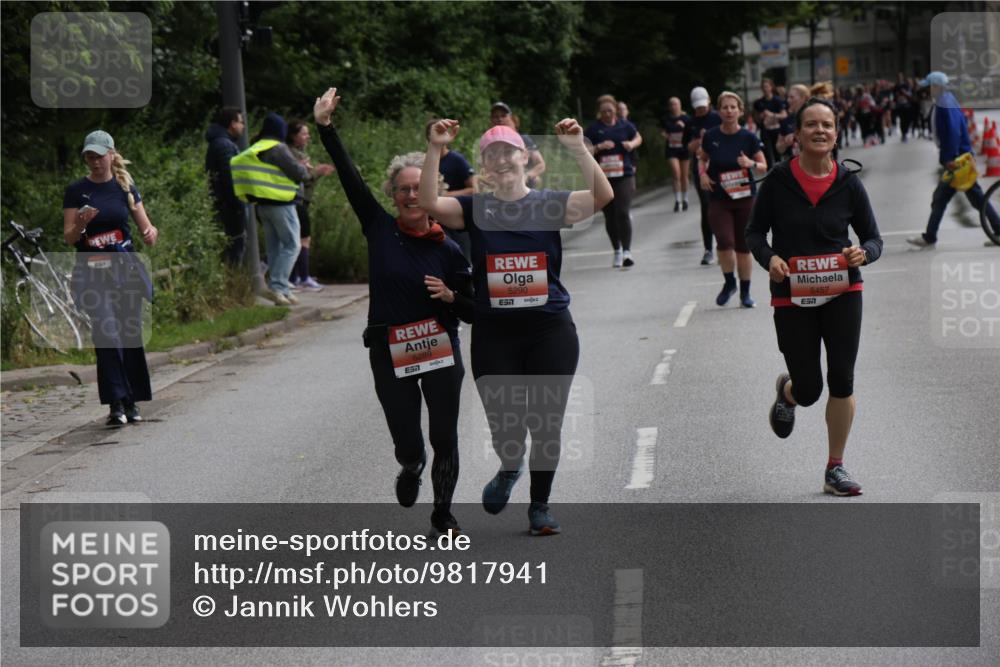 14.06.2026 - REWE Women's Run Jannik Wohlers http://msf.ph/oto/9817941 14.06.2026 10:58:27 Laufen 5289, 7, 5290, 57, 5457, 7 meine-sportfotos.de