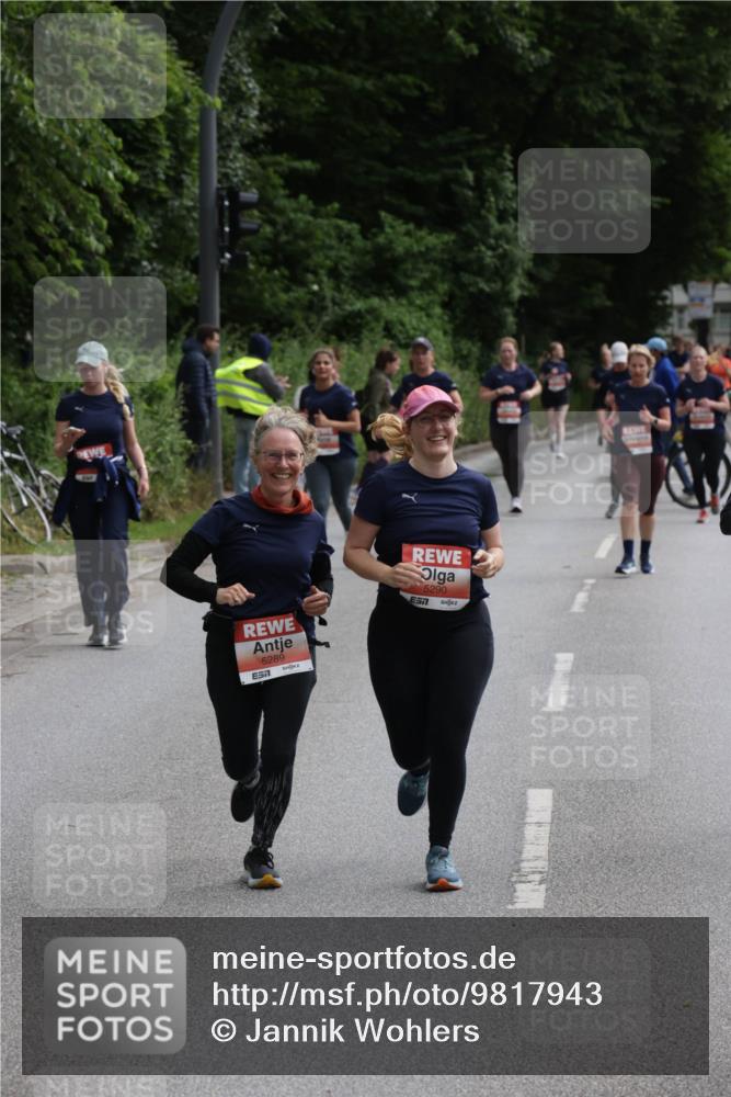 14.06.2026 - REWE Women's Run Jannik Wohlers http://msf.ph/oto/9817943 14.06.2026 10:58:28 Laufen 5289, 7, 5290, 7 meine-sportfotos.de