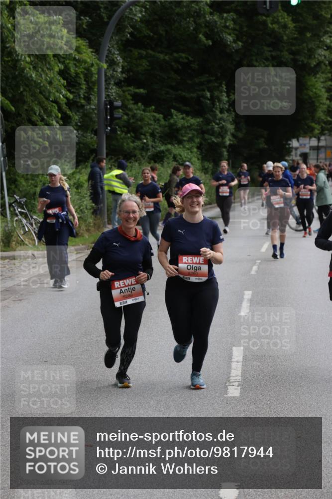 14.06.2026 - REWE Women's Run Jannik Wohlers http://msf.ph/oto/9817944 14.06.2026 10:58:28 Laufen 5289, 5290 meine-sportfotos.de