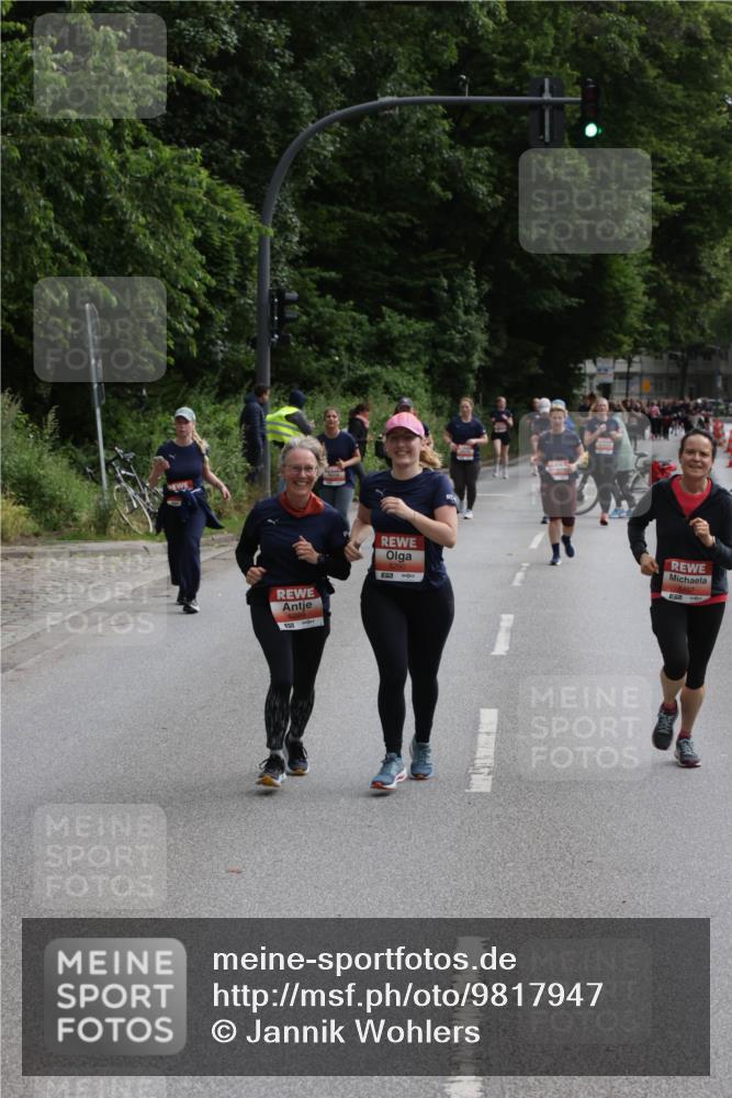 14.06.2026 - REWE Women's Run Jannik Wohlers http://msf.ph/oto/9817947 14.06.2026 10:58:28 Laufen 657, 5290, 517, 5457 meine-sportfotos.de