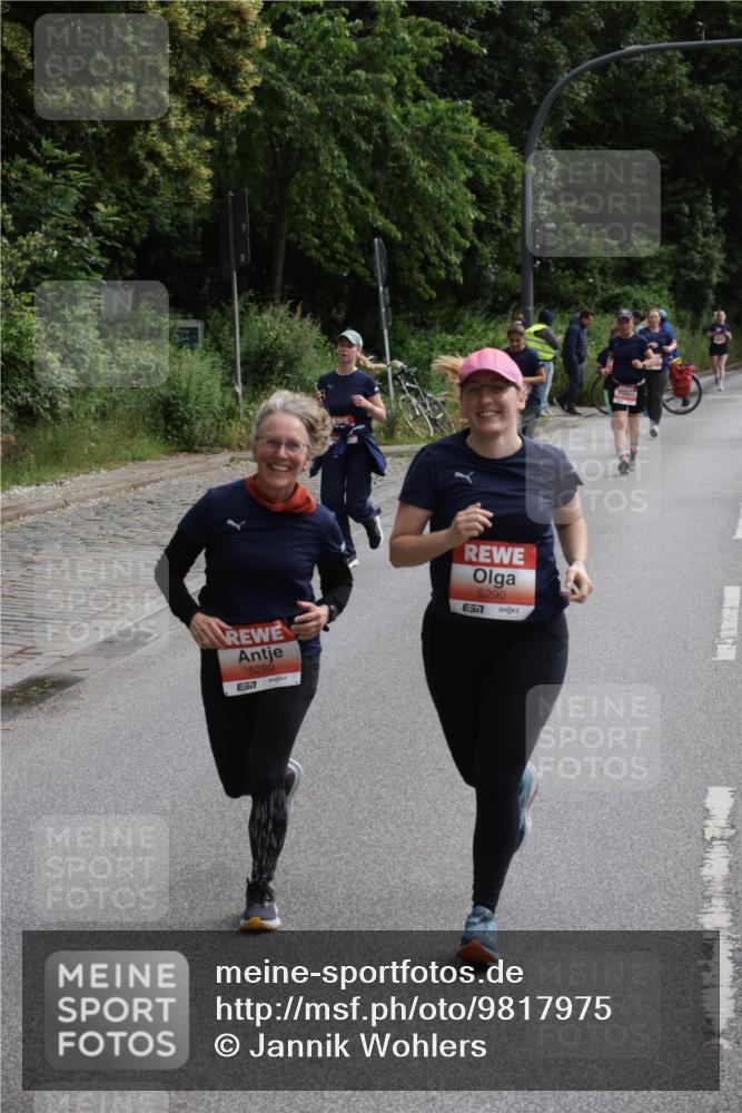 14.06.2026 - REWE Women's Run Jannik Wohlers http://msf.ph/oto/9817975 14.06.2026 10:58:30 Laufen 5289, 577, 5290, 7 meine-sportfotos.de