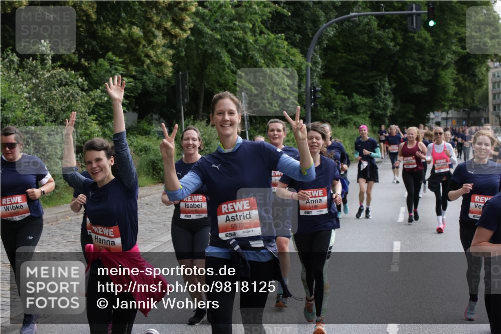 14.06.2026 - REWE Women's Run Jannik Wohlers http://msf.ph/oto/9818125 14.06.2026 10:59:09 Laufen 5392, 5819, 57, 5573, 5185, 7 meine-sportfotos.de