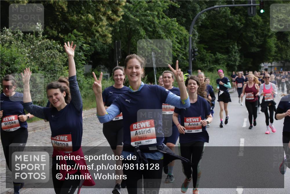 14.06.2026 - REWE Women's Run Jannik Wohlers http://msf.ph/oto/9818128 14.06.2026 10:59:09 Laufen 5392, 5725, 3050, 511, 5573, 6058, 5185 meine-sportfotos.de