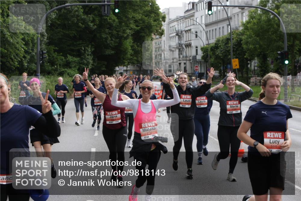 14.06.2026 - REWE Women's Run Jannik Wohlers http://msf.ph/oto/9818143 14.06.2026 10:59:12 Laufen 5354, 5200, 5743, 01, 7, 5446, 57 meine-sportfotos.de