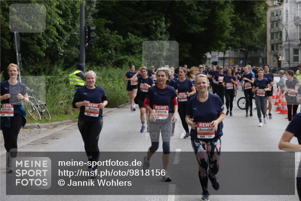 14.06.2026 - REWE Women's Run Jannik Wohlers http://msf.ph/oto/9818156 14.06.2026 10:59:15 Laufen 5389, 5237, 57, 5198, 5452, 57 meine-sportfotos.de