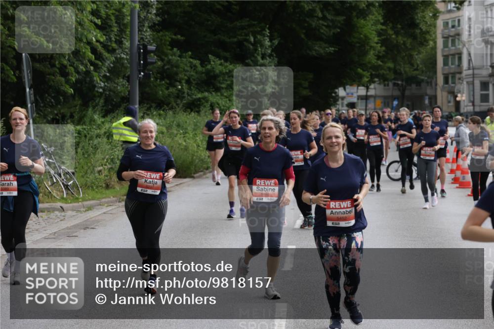 14.06.2026 - REWE Women's Run Jannik Wohlers http://msf.ph/oto/9818157 14.06.2026 10:59:15 Laufen 5389, 5237, 57, 5198, 5452 meine-sportfotos.de