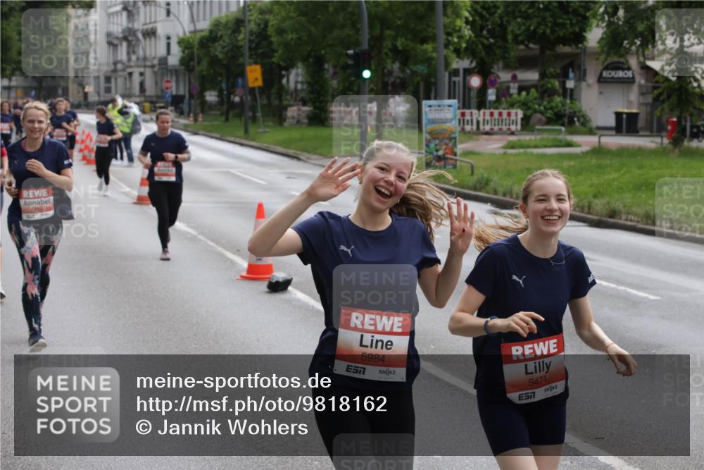 14.06.2026 - REWE Women's Run Jannik Wohlers http://msf.ph/oto/9818162 14.06.2026 10:59:16 Laufen 5984, 5471, 57 meine-sportfotos.de
