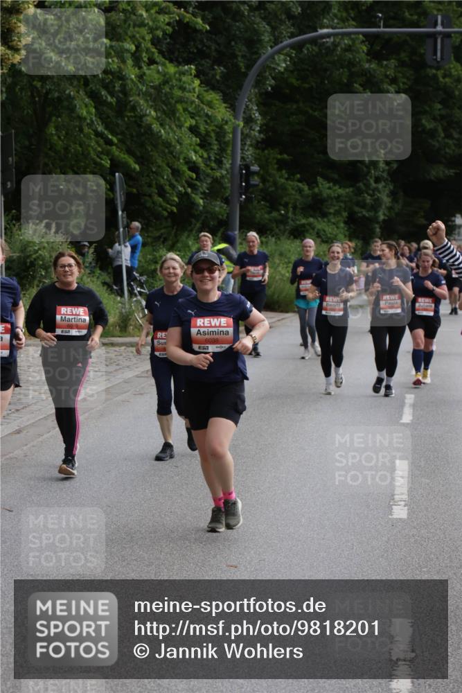 14.06.2026 - REWE Women's Run Jannik Wohlers http://msf.ph/oto/9818201 14.06.2026 10:59:27 Laufen 6010, 6038 meine-sportfotos.de