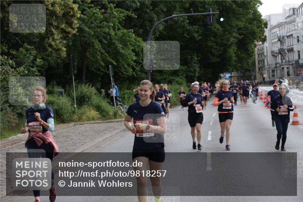 14.06.2026 - REWE Women's Run Jannik Wohlers http://msf.ph/oto/9818257 14.06.2026 10:59:37 Laufen 5967, 5765 meine-sportfotos.de