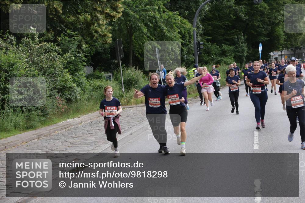 14.06.2026 - REWE Women's Run Jannik Wohlers http://msf.ph/oto/9818298 14.06.2026 10:59:48 Laufen 734 meine-sportfotos.de